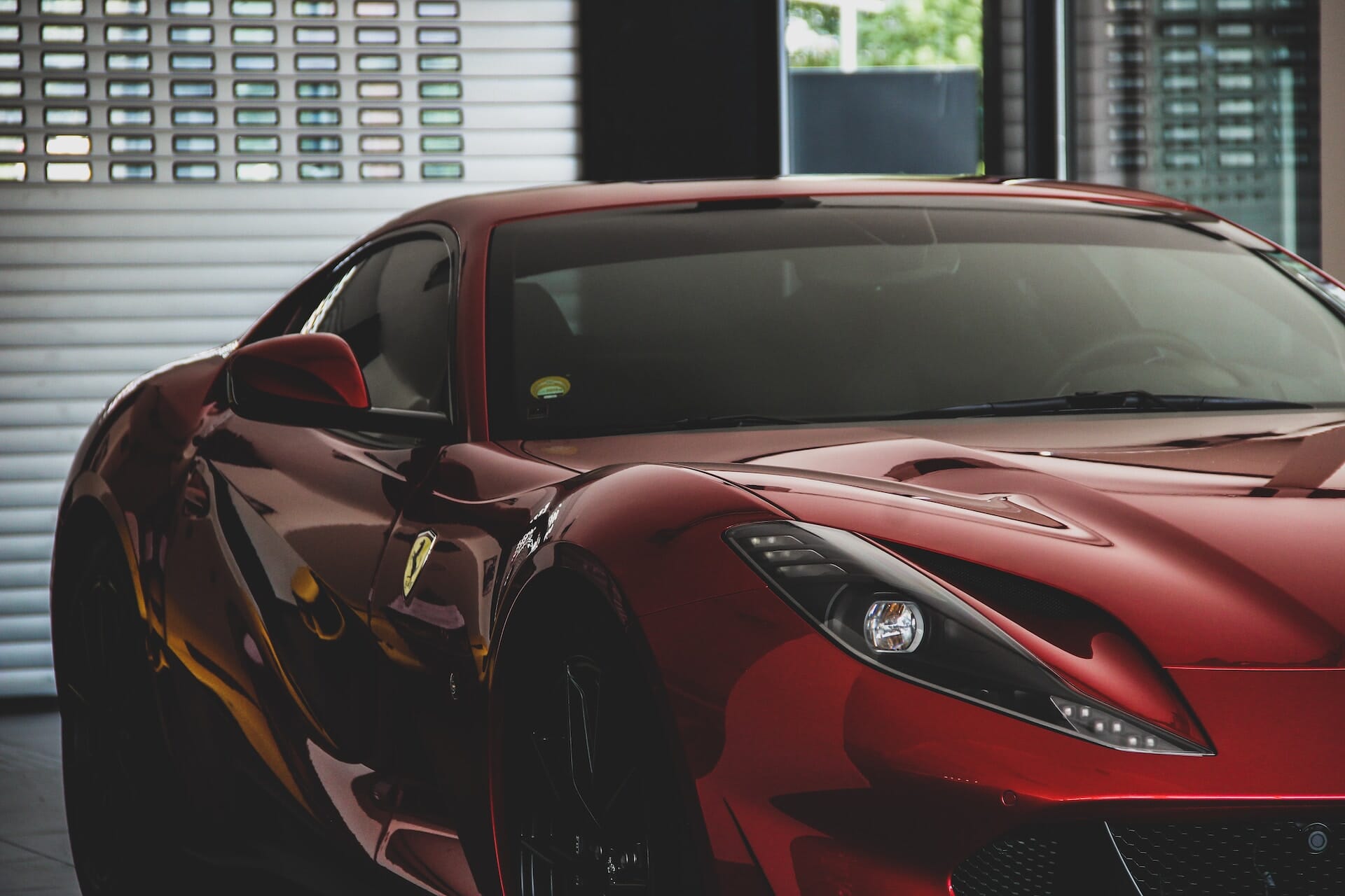 Ferrari-812