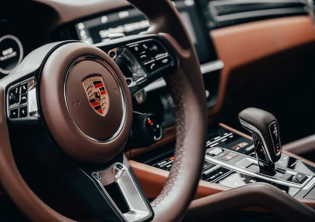 Porsche-interiors